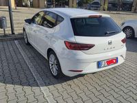 Begagnad Seat Leon Style 116 HK (85 kW) 2017 Vit Sedan