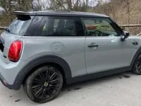 Usata Mini Cooper SE Classic 75 kW (102 CV) 2021 Grigio Utilitaria