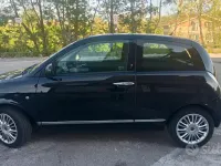 Gebraucht Lancia Ypsilon 69 PS (50 kW) 2011 Schwarz Kleinwagen