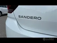 Usata Dacia Sandero Expression 101 CV (74 kW) 2023 Bianco Berlina