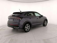 Usata VW Taigo R-line 110 CV (80 kW) 2022 Smoky grey metallizzato deep black perla SUV