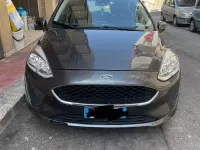 Usata Ford Fiesta 85 CV (62 kW) 2017 Grigio Utilitaria