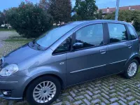 Usata Lancia Musa 95 CV (69 kW) 2012 Blu/azzurro Monovolume