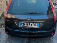 Second-hand Ford Fiesta 75 CP (55 kW) 2008 Negru Berlinǎ