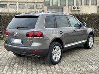 usata VW Touareg 3.0/240CV V6 TDI FULL