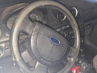 Second-hand Ford Fiesta 73 CP (53 kW) 2002 Gri Hatchback