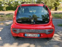 Usata Peugeot 107 68 CV (50 kW) 2009 Rosso Utilitaria