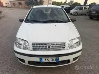 Usata Fiat Punto Active 60 CV (44 kW) 2009 Bianco Utilitaria