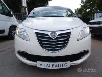 Usata Lancia Ypsilon Platinum 69 CV (50 kW) 2011 Bianco Utilitaria