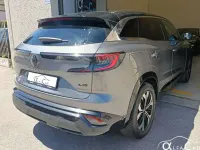 Usata Renault Austral Techno 131 CV (96 kW) 2023 Grigio scisto SUV