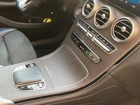 Käytetty Mercedes GLC220 Premium 194 HP (142 kW) 2022 Musta Sedan