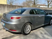 Usata Alfa Romeo GT Distinctive 165 CV (121 kW) 2005 Grigio Coupé