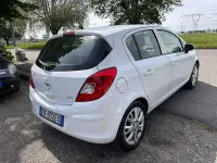 Usata Opel Corsa 80 CV (58 kW) 2009 Bianco Utilitaria