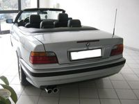 usata BMW 320 Cabriolet 320i 24V let Europa