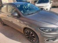 Usata Fiat Tipo 120 CV (88 kW) 2017 Grigio Station wagon