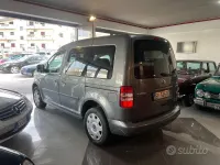 Usata VW Caddy 140 CV (102 kW) 2012 Grigio Monovolume