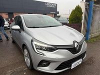 Begagnad Renault Clio V Zen 91 HK (66 kW) 2022 Silver Sedan