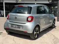Usata Smart ForFour Electric Drive Passion 40 kW (55 CV) 2021 Grigio Berlina