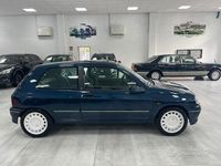 Occasion Renault Clio 135 ch (99 kW) 1992 Bleue Berline