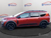 Usata Dacia Jogger Extreme 101 CV (74 kW) 2023 Rosso Monovolume