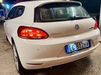 Usata VW Scirocco 122 CV (89 kW) 2010 Bianco Coupé