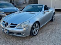 Usata Mercedes SLK200 163 CV (119 kW) 2004 Grigio Cabrio