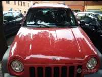 Usata Jeep Cherokee Sport 143 CV (105 kW) 2002 Rosso SUV