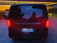 Usata Mercedes V300 Exclusive 239 CV (175 kW) 2021 Nero Monovolume