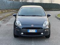 Usata Fiat Punto 77 CV (56 kW) 2016 Grigio Berlina