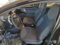 Usata Peugeot 107 68 CV (50 kW) 2008 Utilitaria