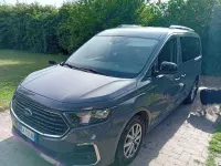 Usata Ford Tourneo Connect Titanium 122 CV (89 kW) 2023 Grigio Monovolume