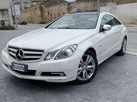 Usata Mercedes E250 Avantgarde 204 CV (150 kW) 2009 Bianco Coupé