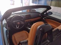 Usata Fiat 124 Spider Lusso 140 CV (102 kW) 2017 Blu/azzurro Cabrio