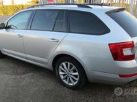Usata Skoda Octavia G-TEC Executive 110 CV (80 kW) 2016 Argento Station wagon