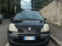 Usata Renault Modus Dynamique 68 CV (50 kW) 2008 Monovolume