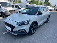 Usata Ford Focus Active 120 CV (88 kW) 2020 Grigio Station wagon