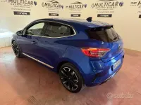 Usata Renault Clio V Techno 101 CV (74 kW) 2025 Bluazzurro Berlina