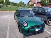 Begagnad Mini ONE 102 HK (75 kW) 2021 Grön Halvkombi
