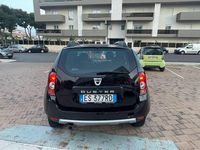 Usata Dacia Duster Lauréate 110 CV (80 kW) 2013 Nero Station wagon