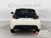 Usata Toyota Yaris Hybrid Active 92 CV (67 kW) 2025 Bianco Cabrio