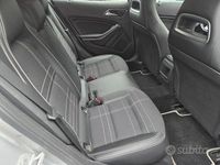 Usata Mercedes GLA180 109 CV (80 kW) 2015 Grigio SUV