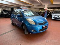 Usata Toyota Yaris 101 CV (74 kW) 2010 Blu Utilitaria
