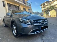 Usata Mercedes GLA180 Advanced Plus 108 CV (79 kW) 2017 Grigio SUV