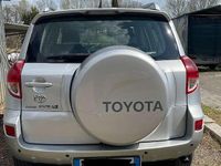 Usata Toyota RAV4 Sol 136 CV (100 kW) 2006 Argento SUV