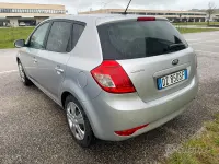 Usata Kia Ceed 115 CV (84 kW) 2009 Grigio Utilitaria