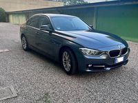 Usata BMW 325 Sport Line 224 CV (164 kW) 2015 Grigio Berlina