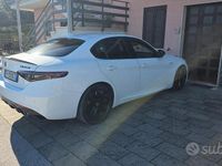 Begagnad Alfa Romeo Giulia 150 HK (110 kW) 2017 Vit Sedan