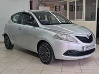 Usata Lancia Ypsilon Gold 69 CV (50 kW) 2018 Grigio Utilitaria