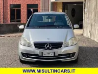 Usata Mercedes A180 Style 109 CV (80 kW) 2011 Argento Utilitaria