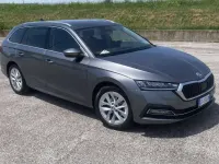 Usata Skoda Octavia Style 150 CV (110 kW) 2024 Grigio Station wagon